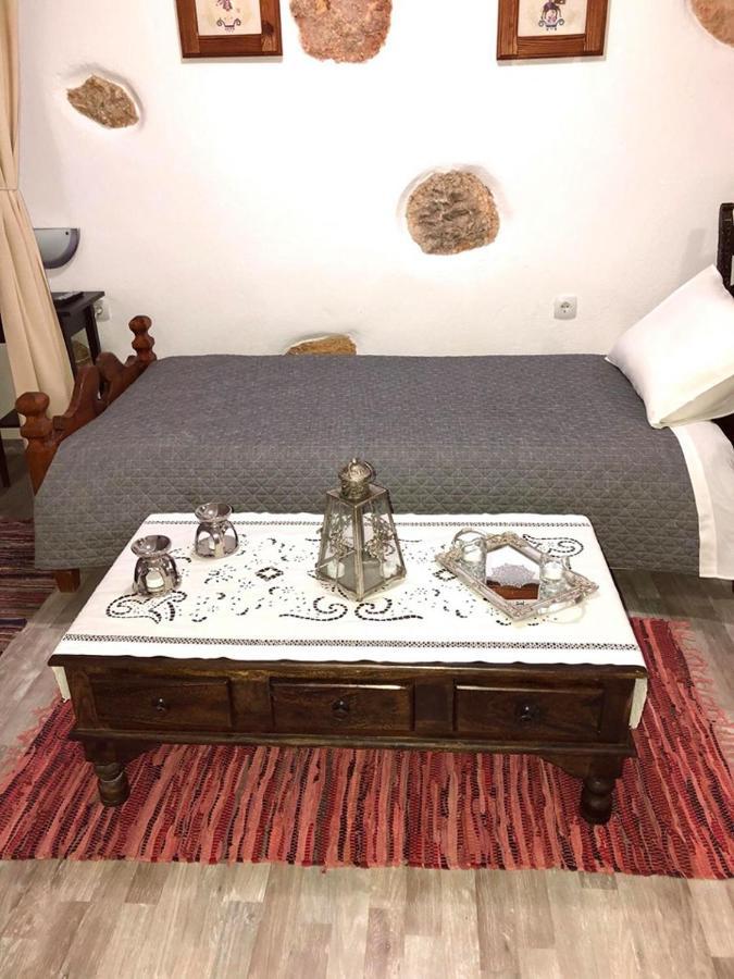 Little Cottage เอเธนส์ ภายนอก รูปภาพ