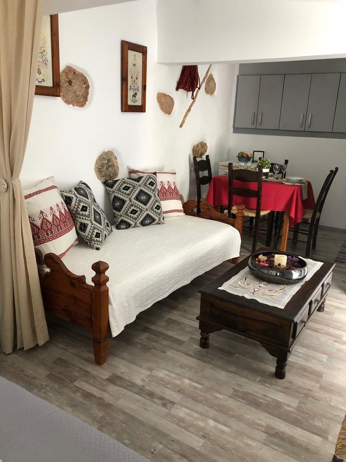 Little Cottage เอเธนส์ ภายนอก รูปภาพ