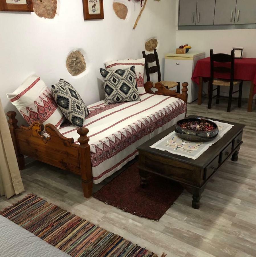 Little Cottage เอเธนส์ ภายนอก รูปภาพ